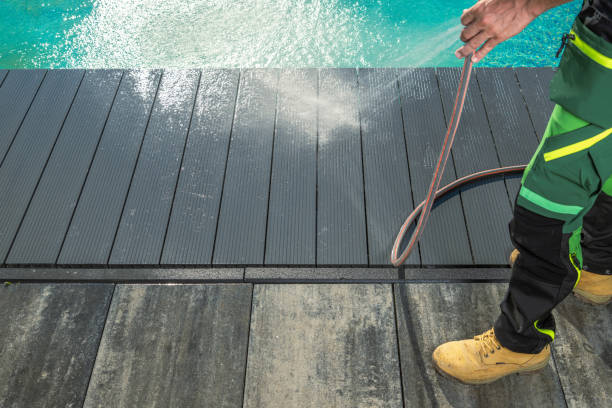 Best Deck Pressure Washing  in Arcadia, FL